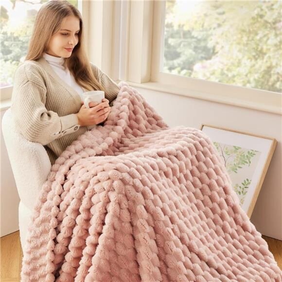 Super Soft Throw Blanket Pink Premium Silky Flannel Fleece 3D Clouds 50"x60" - Picture 2 of 6